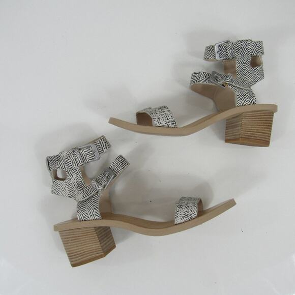 Dolce Vita Size 9 Zebra Print Double Ankle Strap Sandal Stacked Heel Semi Formal - Picture 1 of 5